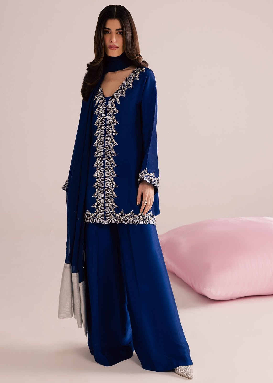 ENHANCE THE BEAUTY OF YOUR WARDROBE WITH THIS NEWLY LAUNCHED KURTI & PLAZZO SET