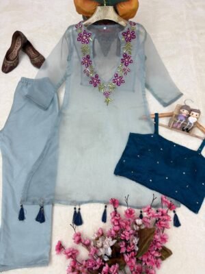 Alternative view of ENHANCE THE BEAUTY OF YOUR WARDROBE WITH THIS NEWLY LAUNCHED 3-PIECE KURTI SET