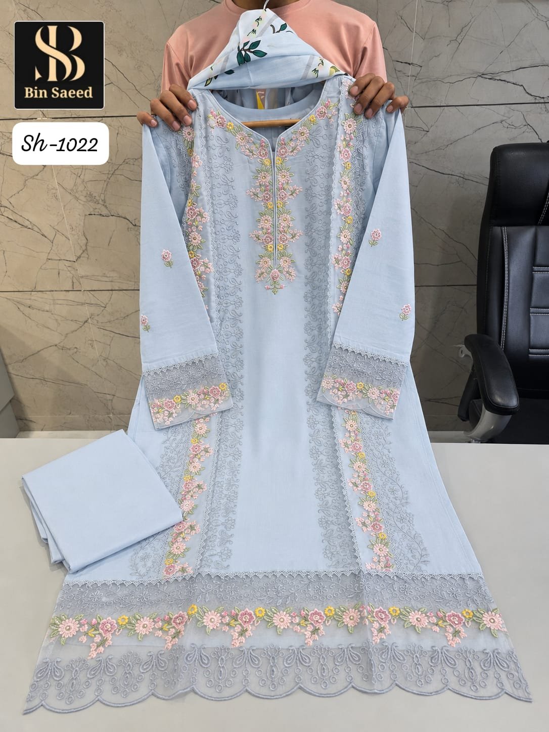 BIN SAEED PRESEND NEW SERIES OF READYMADE ORIGINAL SUITS - Image 2