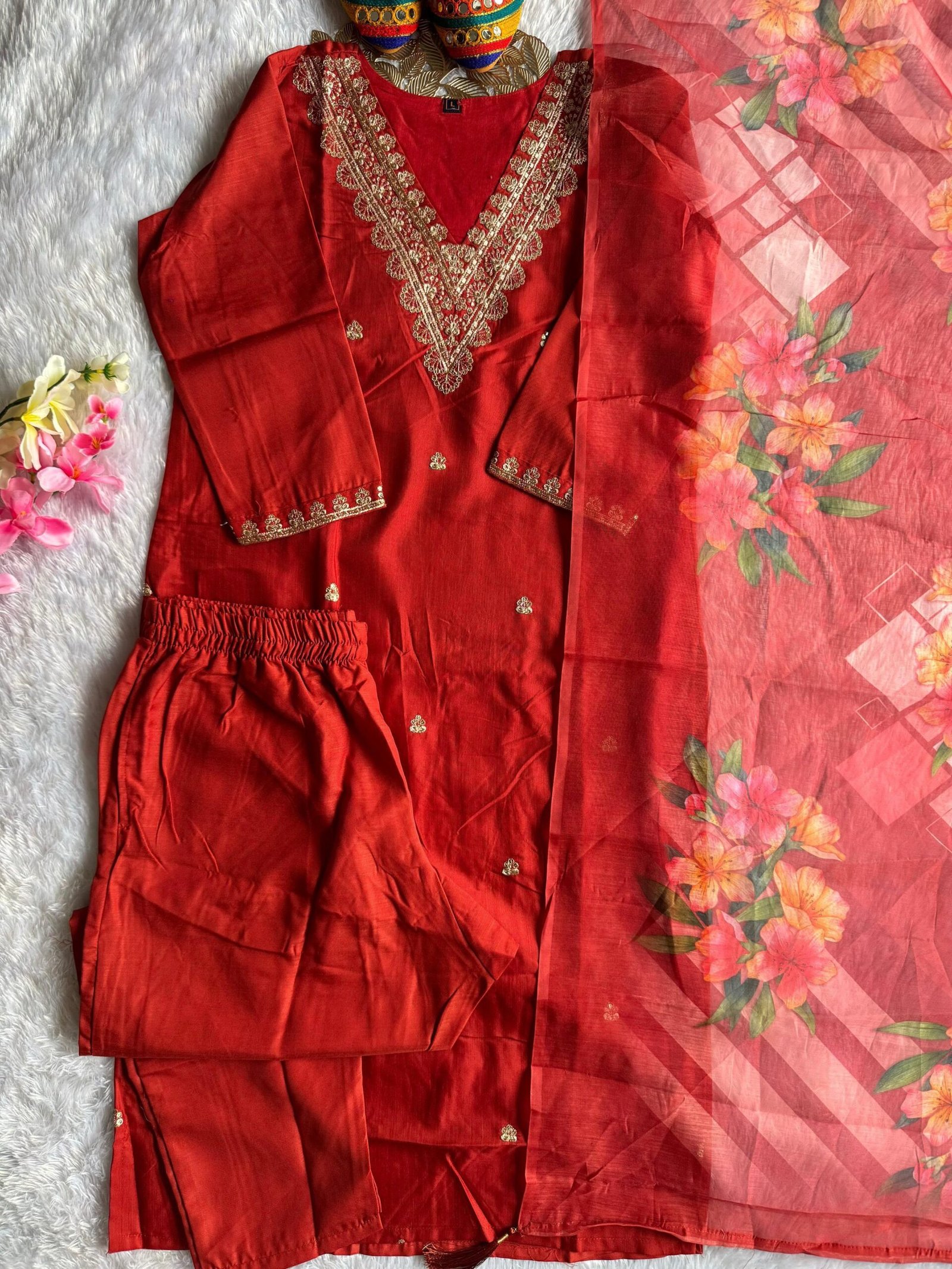 New Designers Kurti Pent Dupatta Set - Image 2