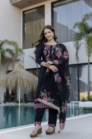 WOMEN'S PURE VISCOSE D CHINON KURTA SET'S