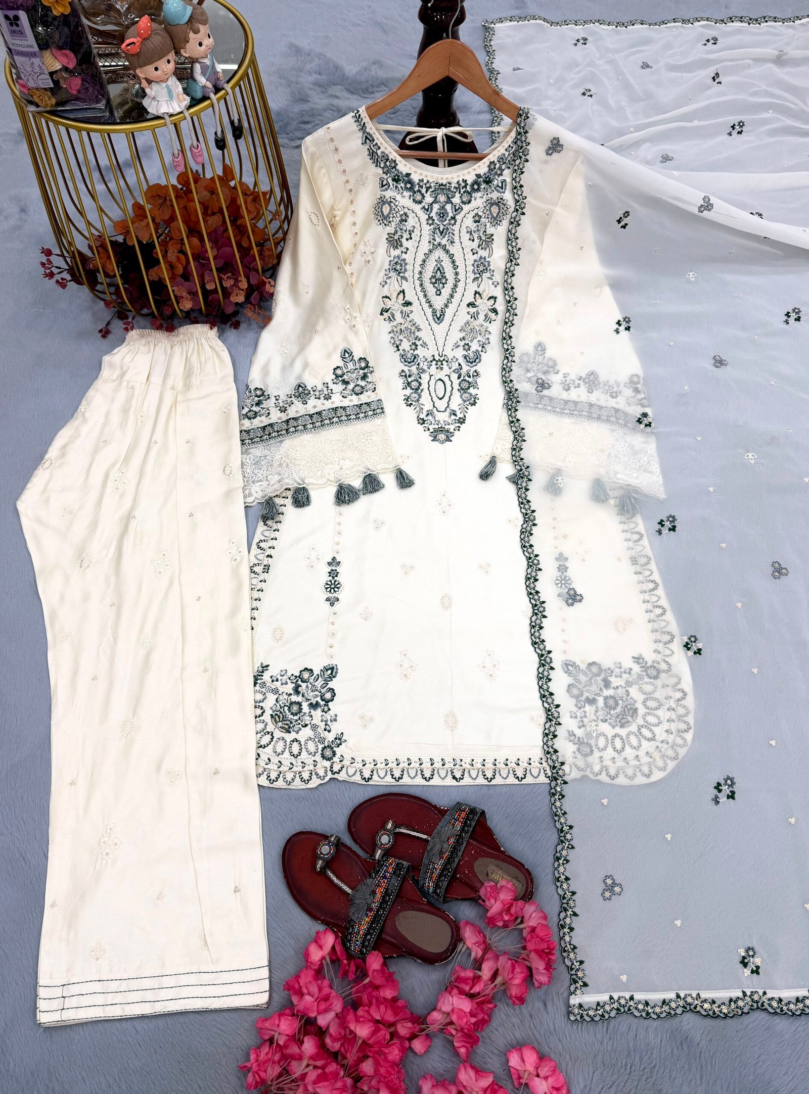 Đěsigner Party Wear Look Pur Satin Rayon Top & Pajama Farchi With Dupatta set - Image 2