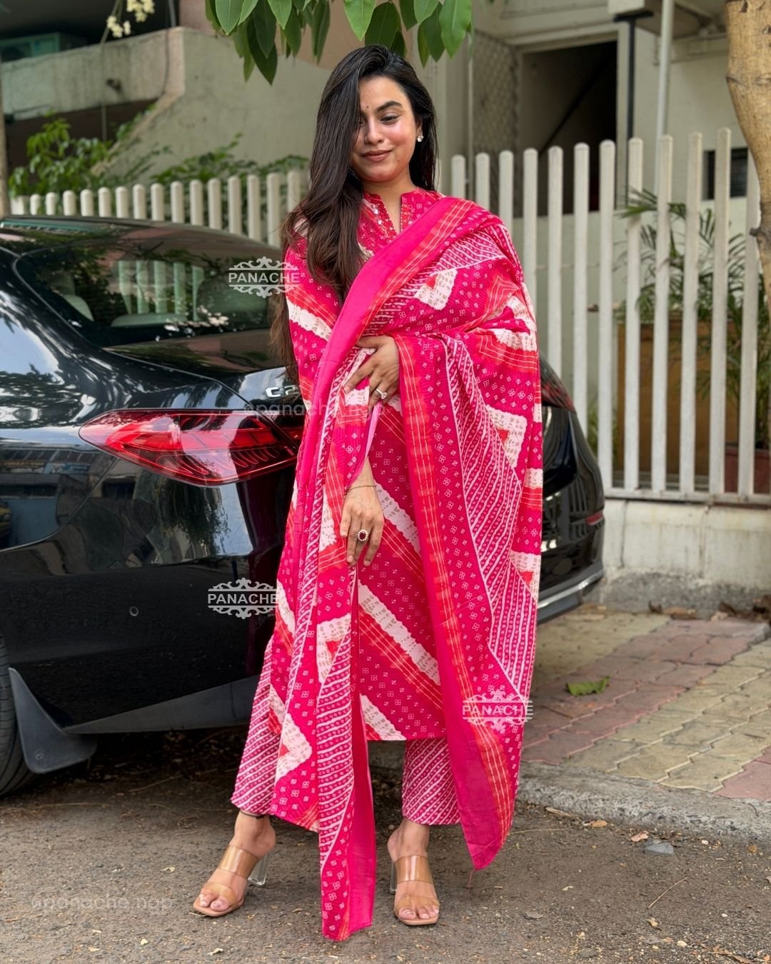 Get ready to look stunning this festive season with our beautiful, traditional Lehriya & Bandhani Dress Material Set