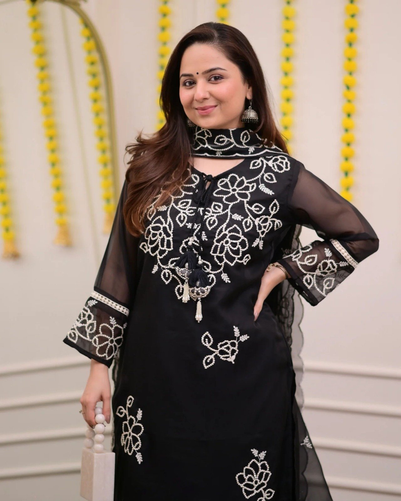 Elegant Straight Kurti Pant Dupatta Set - Image 2
