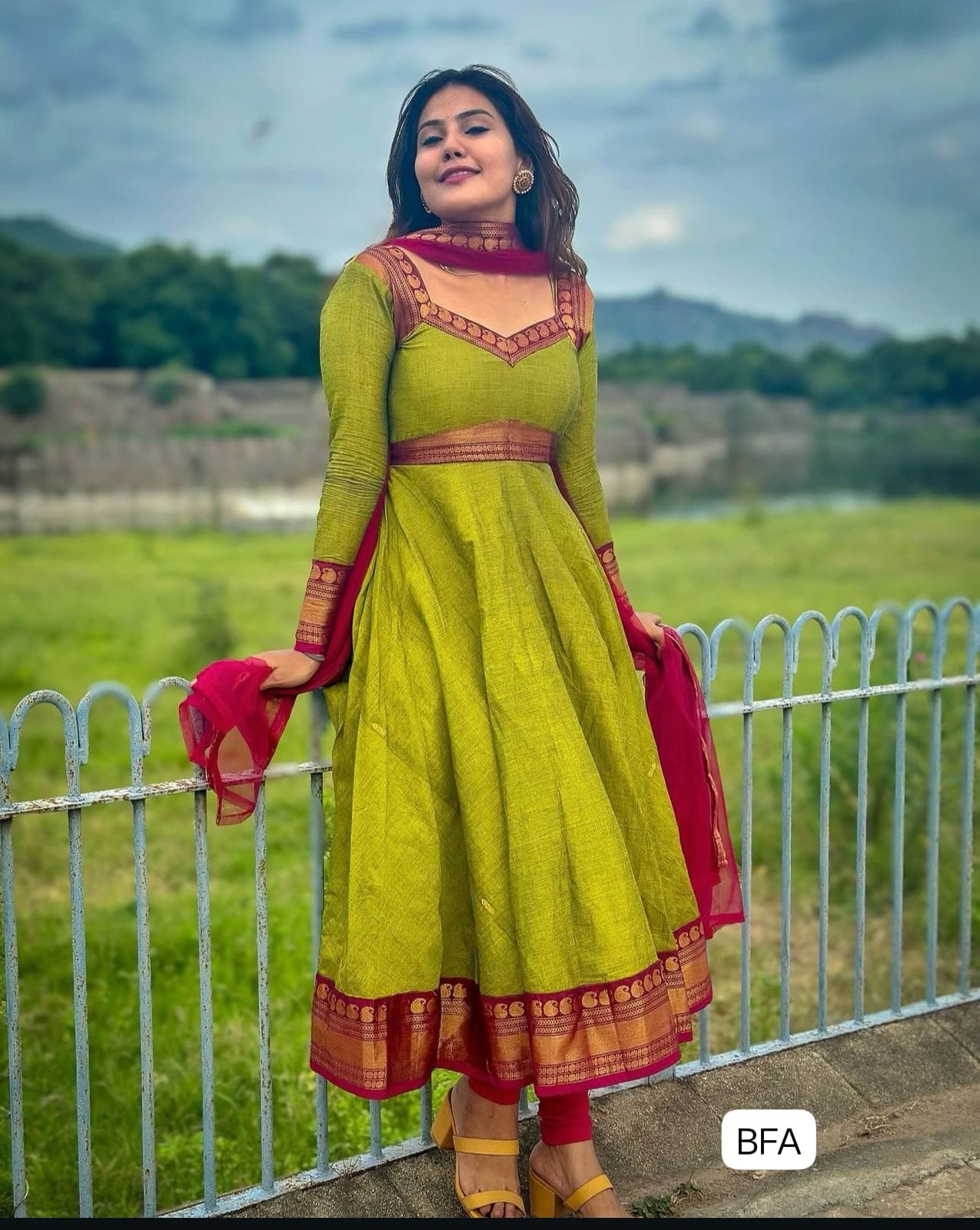 Introducing New Super Trendy Traditional Outfit