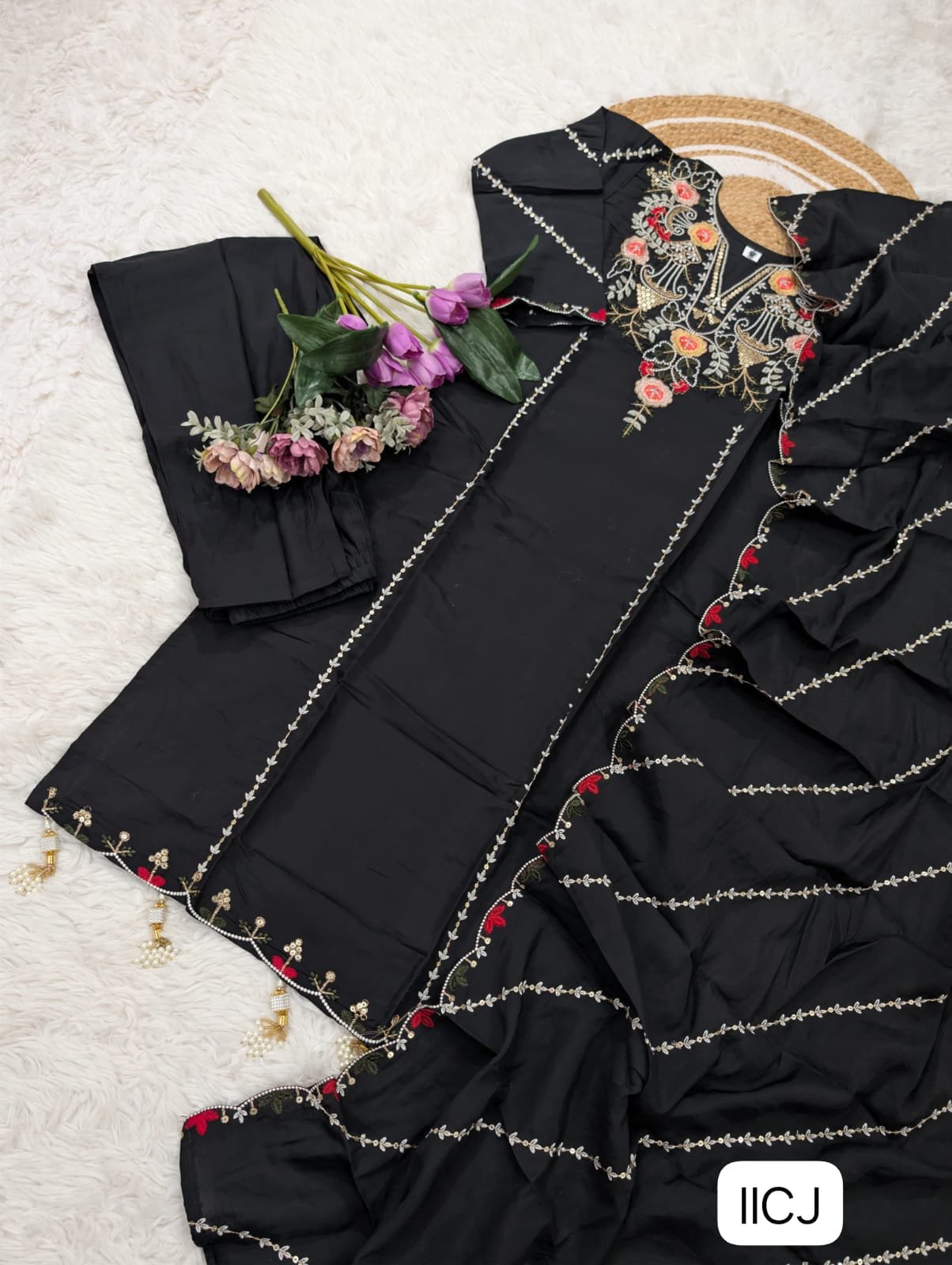 WOMEN'S PURE VISCOSE CHANDERI SILK KURTA SETS - Image 4