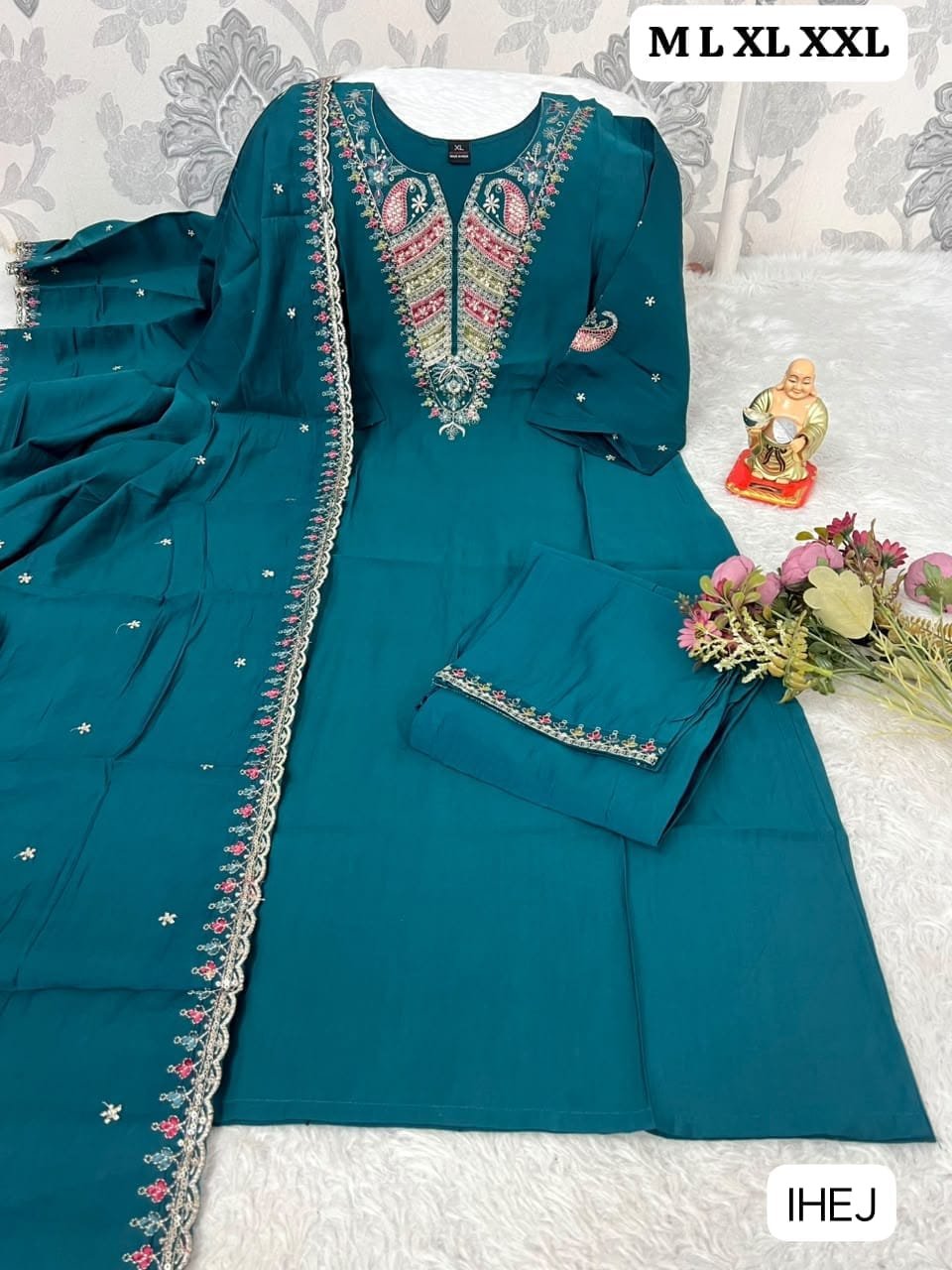 FESTIVE LAUNCH: DESIGNER SPECIAL SUIT SET - Image 4