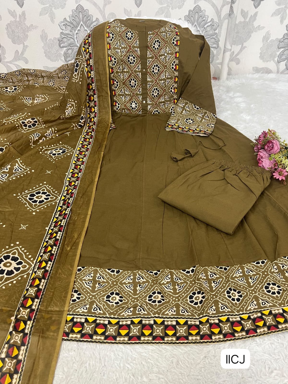 Premium Cotton Fabric Beautiful Full-Flair Anarkali Design With Elegant Ethnic Print - Image 4