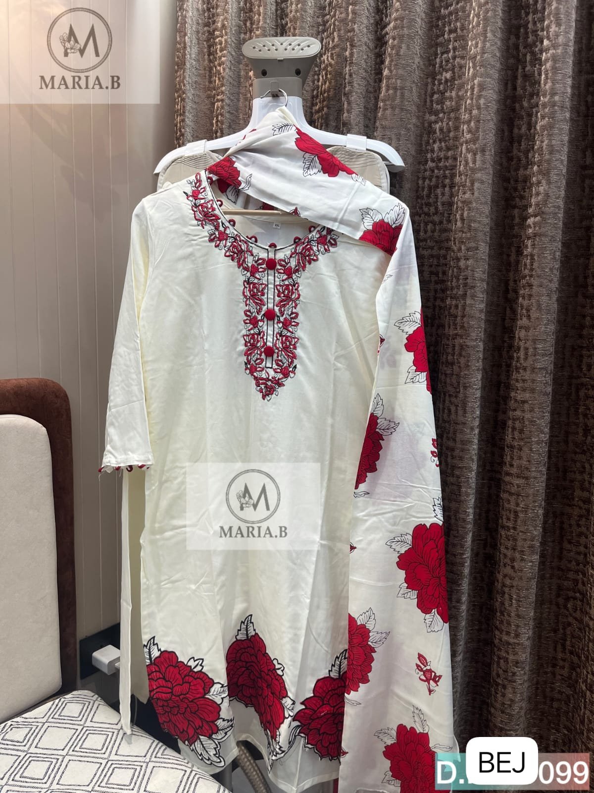 FULL STITCHED REYON TOP WITH EMBROIDERY NECK AND APPLIQUE CUTWORK IN DAMAN WITH FANCY SLEEVES