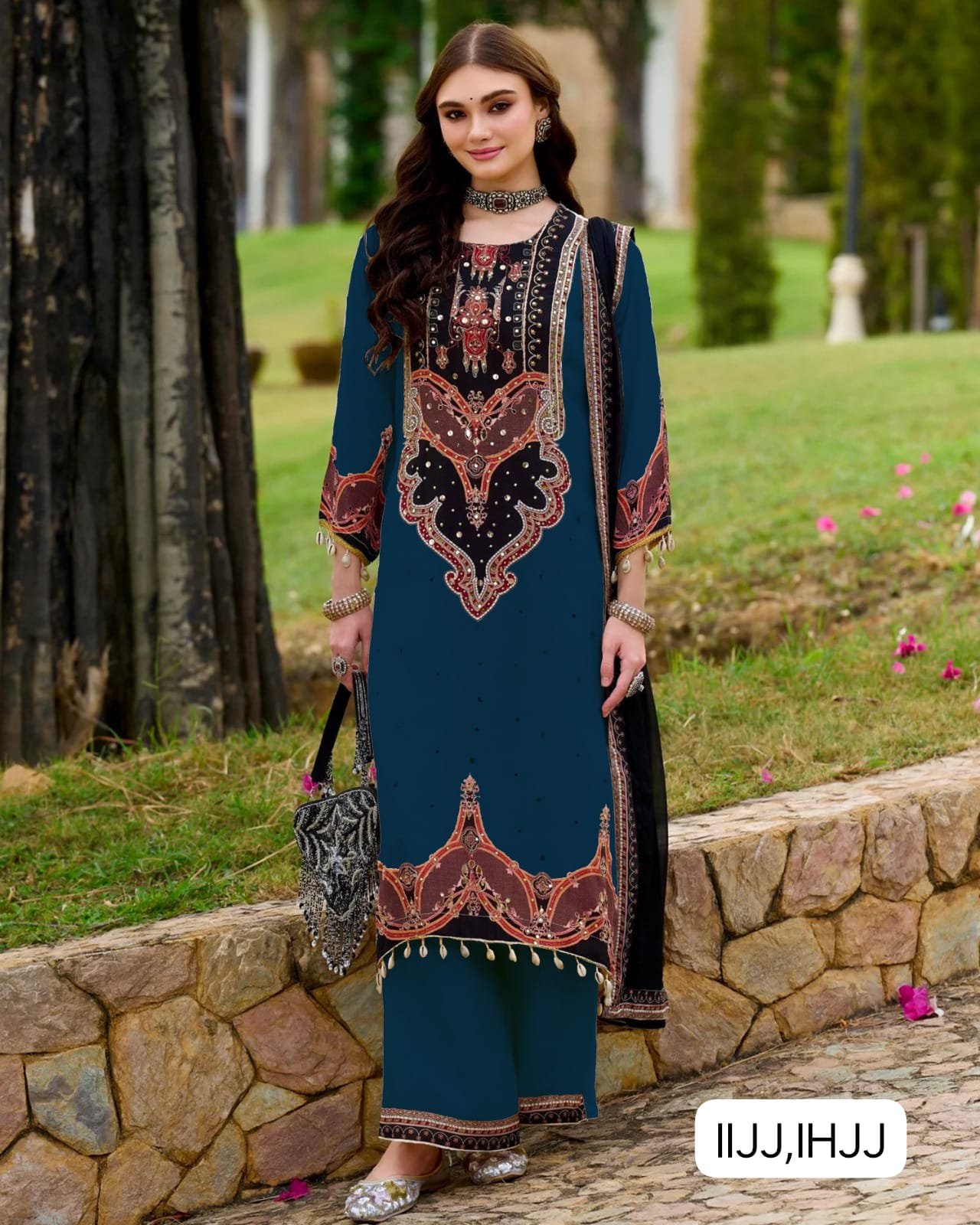 Experience a blend of tradition and modern style with this stunning 3-Piece plazzo kurti duppata Set.