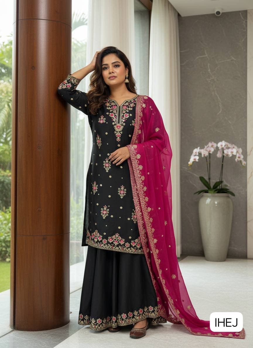 ENHANCE THE BEAUTY OF YOUR WARDROBE WITH THIS NEWLY LAUNCHED KURTI & PLAZZO SET - Image 3