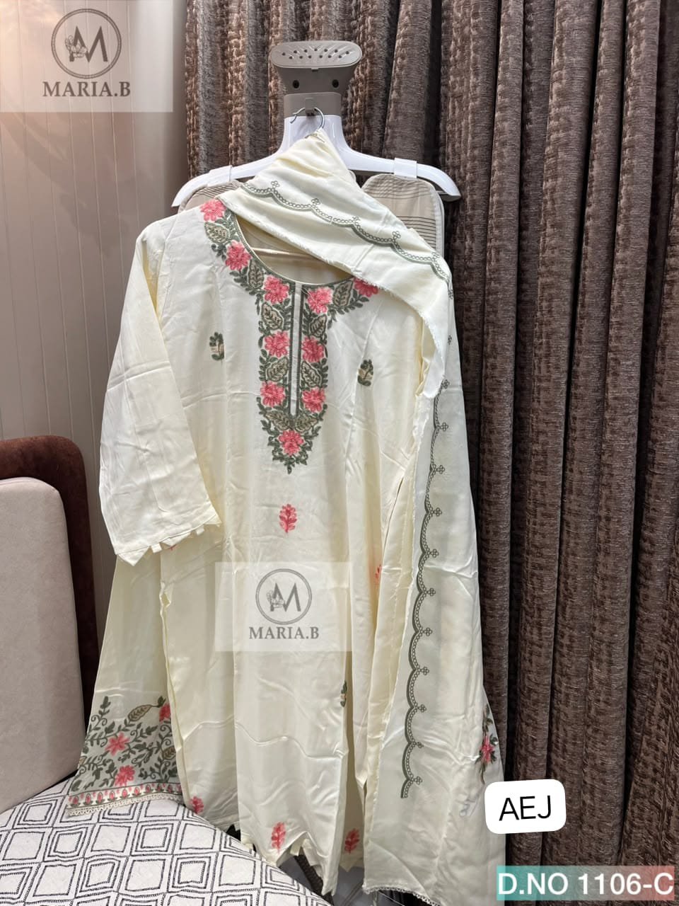FULL STITCHED RAYON TOP WITH BEAUTIFUL WORK WITH PATTERN IN SLEEVES AND DAMAN - Image 3