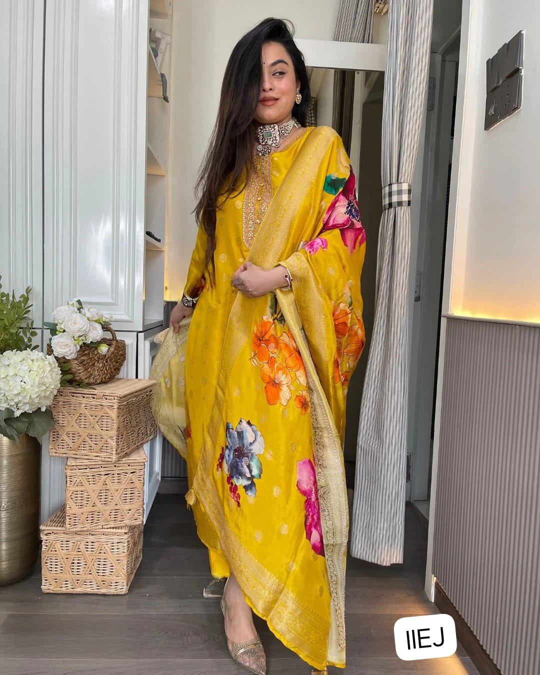 WOMEN PURE VISCOSE JACQUARD EMBROIDERED KURTA SETS