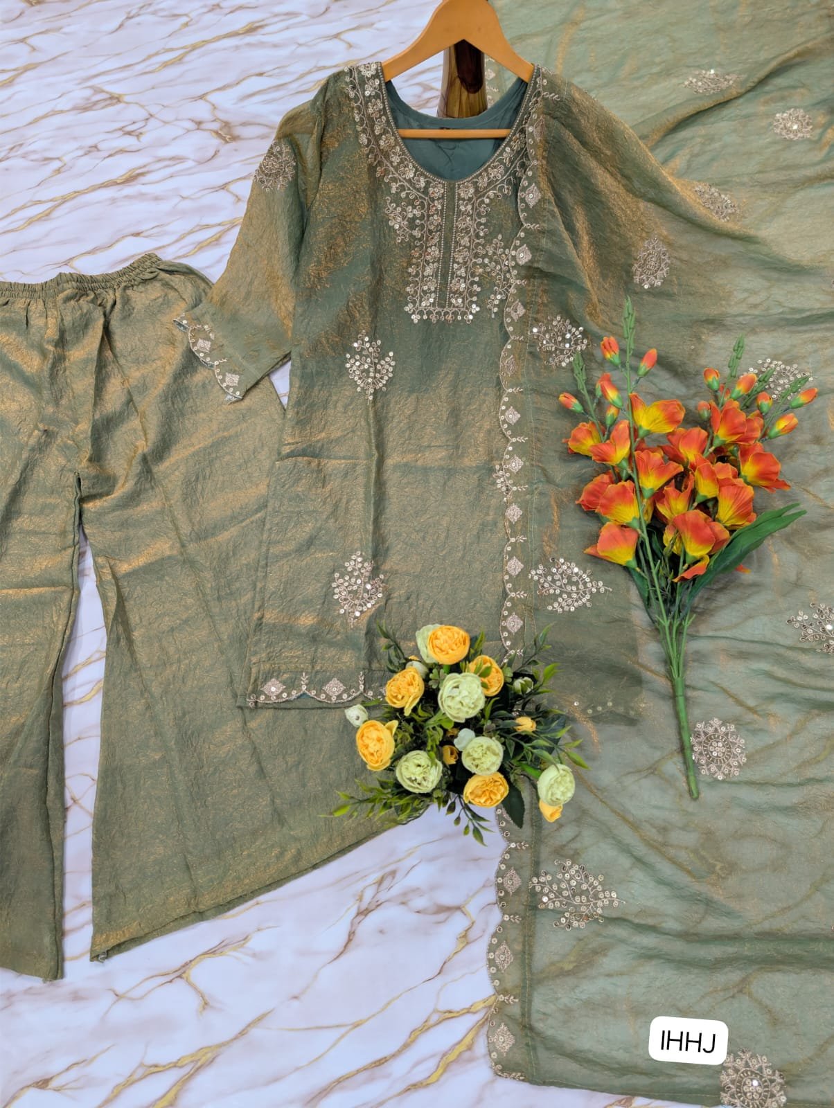 WOMEN'S PURE FRENDY SILK SARARA SET'S - Image 2