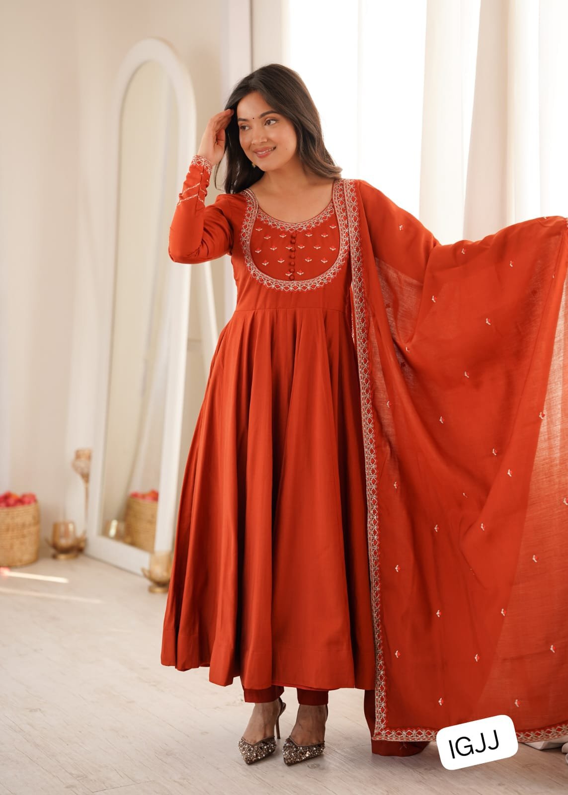This colourfull & fresh look outfit is perfect for upcoming festivities and weddings which provides you more comfort and style