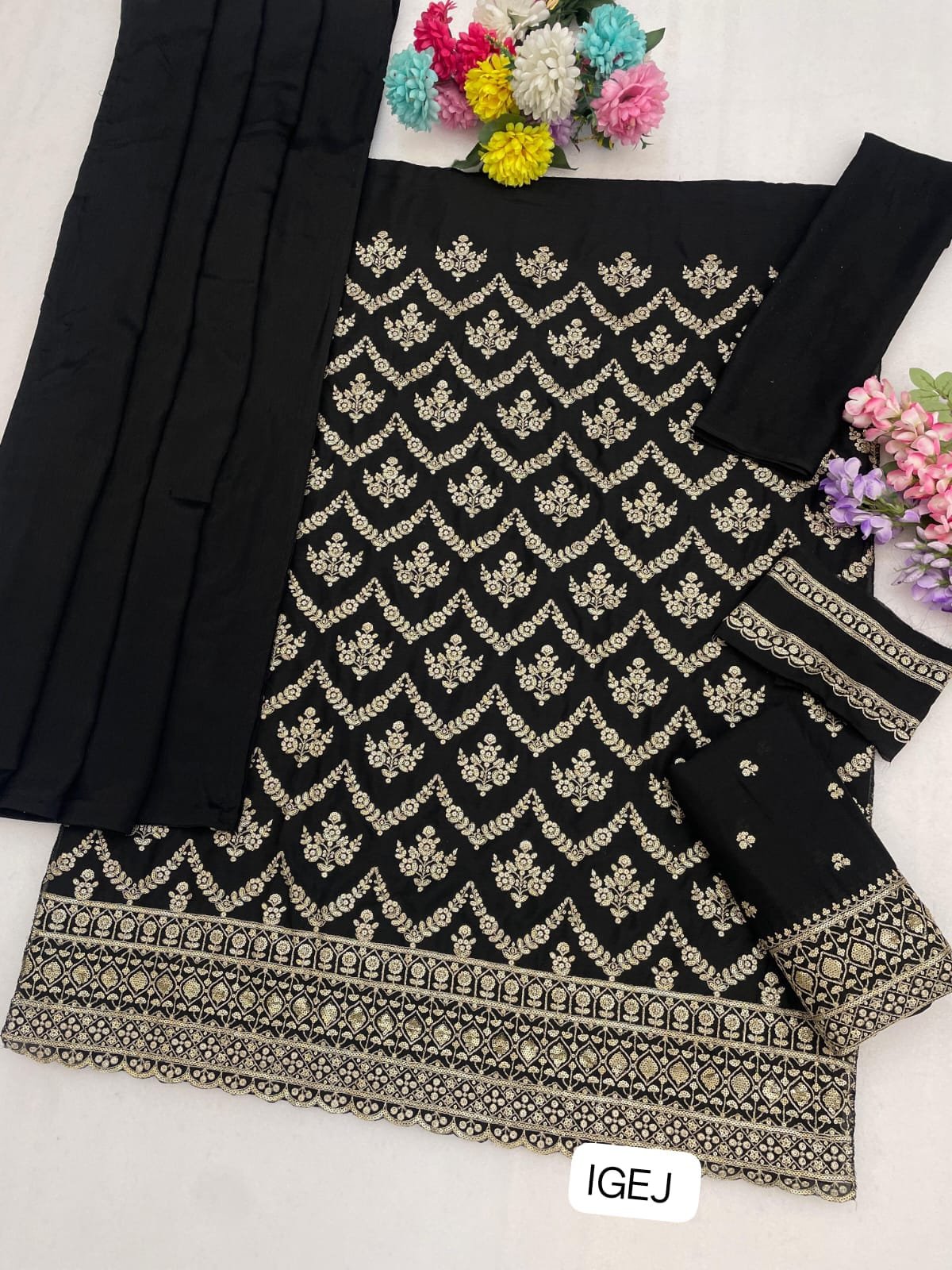 Heavy Chinon with Heavy Embroidered 3mm Sequence & Zari Work - Image 2