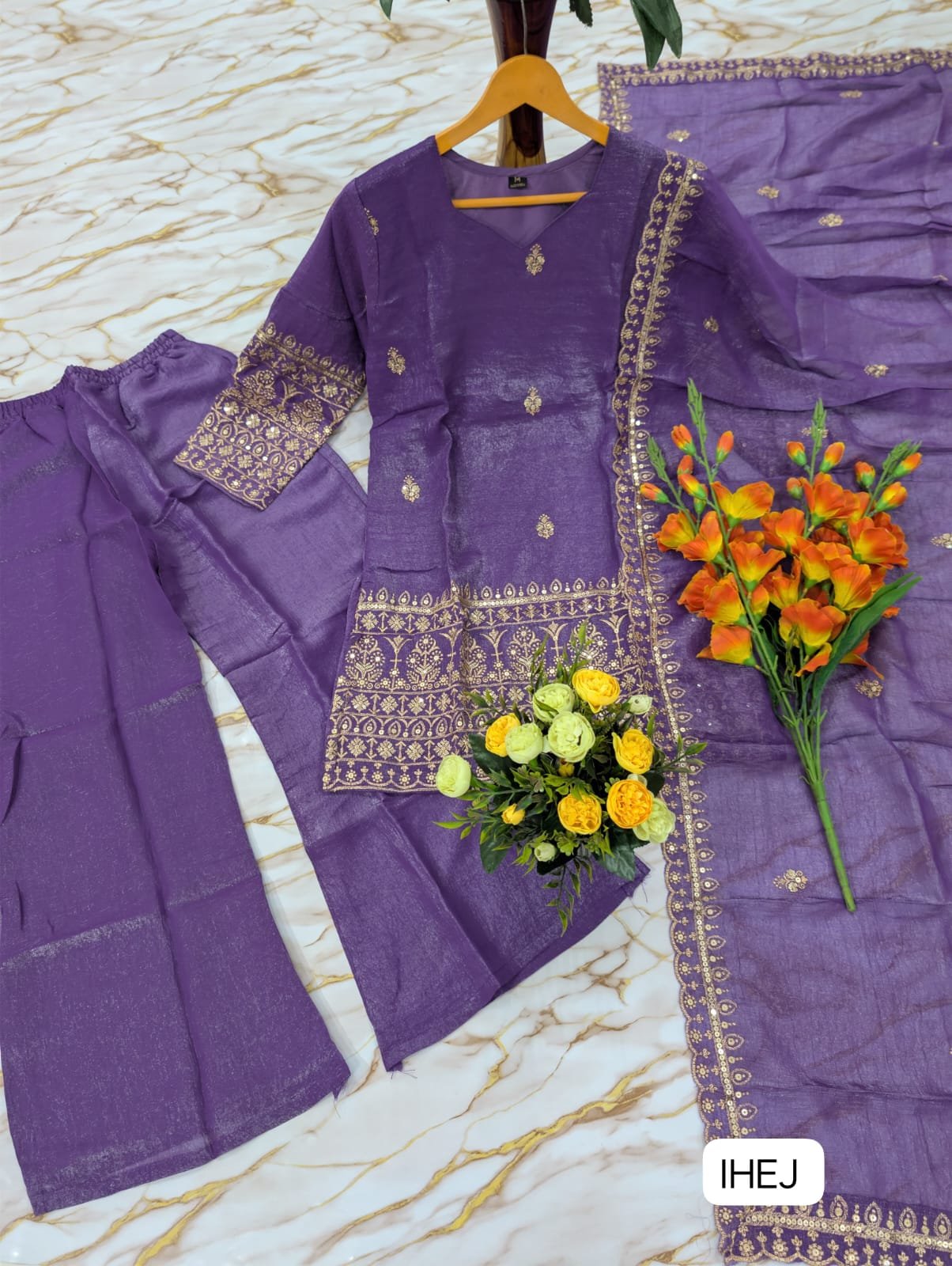 WOMEN'S PURE CRUNCHY SILK SARARA SET'S - Image 2
