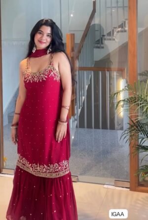 Đěsigner Party Wear Look Pur Heavy Faux Georgette Top Plazzo & Dupatta Set