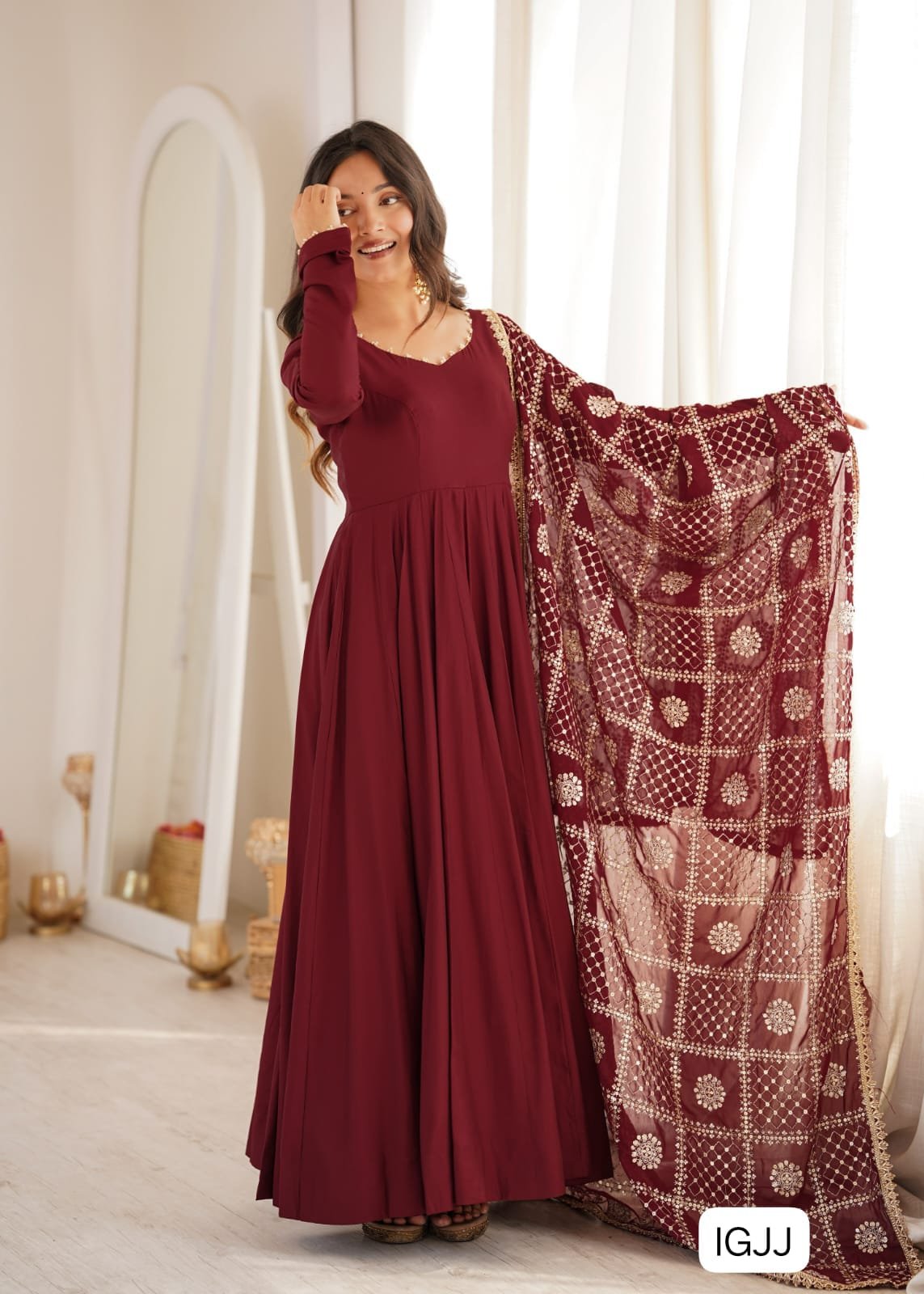This colourfull & fresh look outfit is perfect for upcoming festivities and weddings which provides you more comfort and style