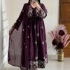 Look Around out of a dreamy movie set as you turn around and walk in this elegant flaired suit ! The perfect of traditional wear. Women's printed Reyon Cotton kurta & pant with Malmal dupatta set..