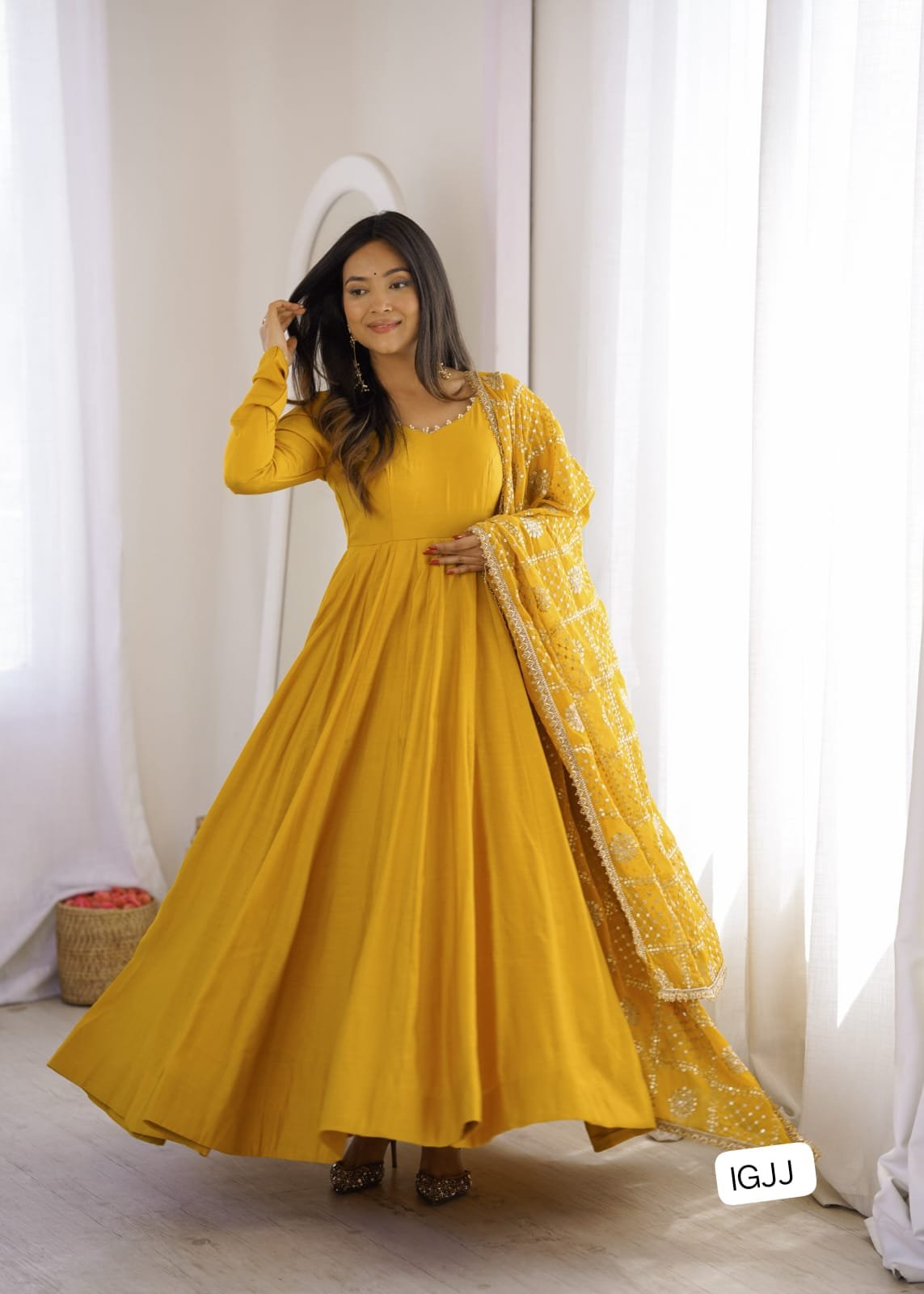 PRESENTING NEW PREMIUM QUALITY PURE ROMANSILK CHANDERI FABRIC FULLY FLARE ANARKALI,WITH DUPAPTA SET,PENT READY TO WEAR