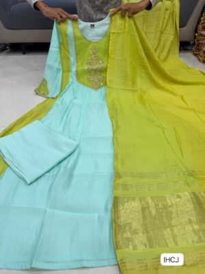 Alternative view of Đěsigner Festival Special Pure Mul Chanderi With Jequard Wiving Lagadi Duppata  & Pent Suit Set