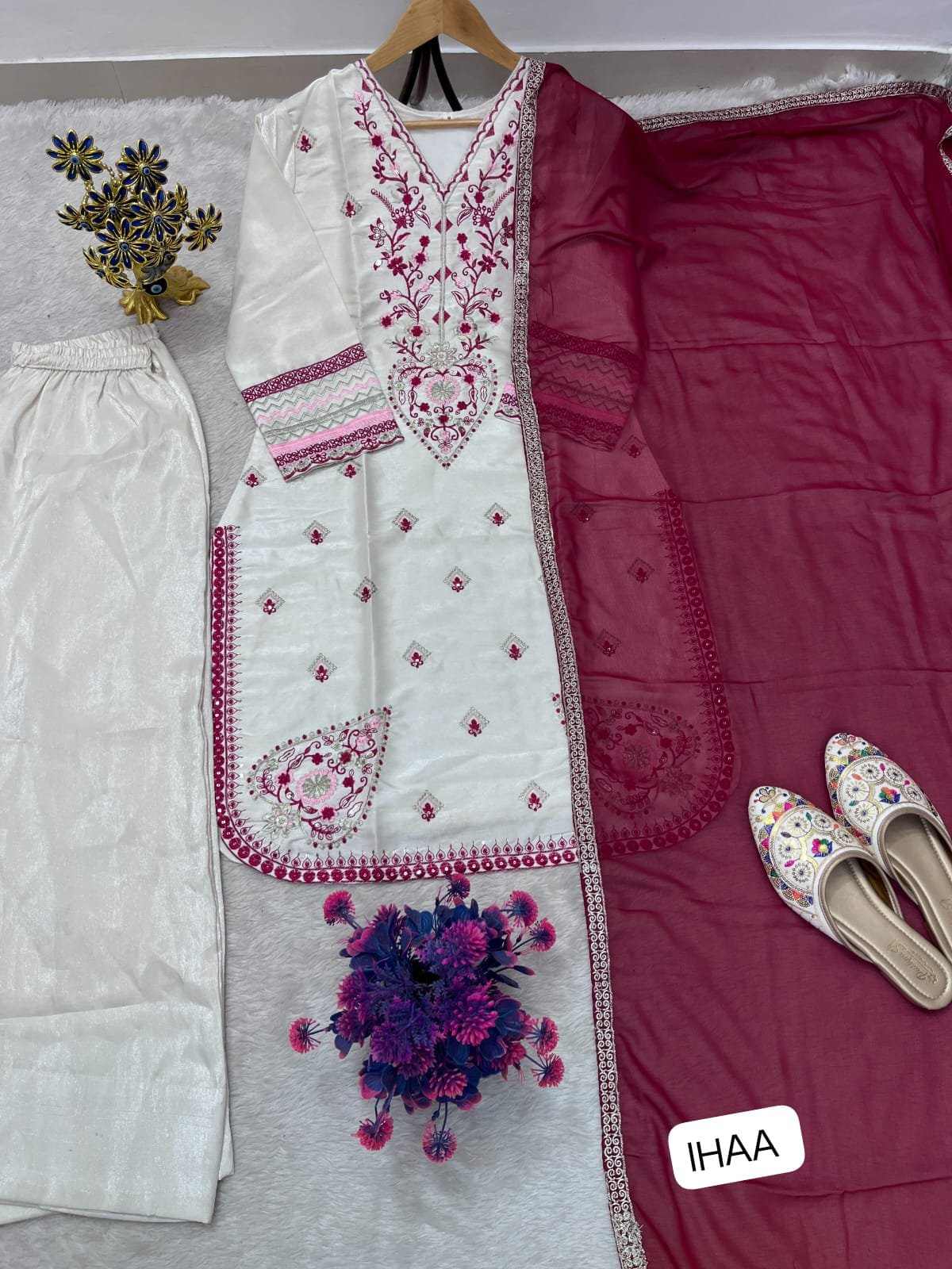 NEW LUNCH FESTIVAL SPECIAL DESIGNER HEAVY EMBROIDERY SEQUENCE WORK TOP PENT WITH DUPATTA SET - Image 2
