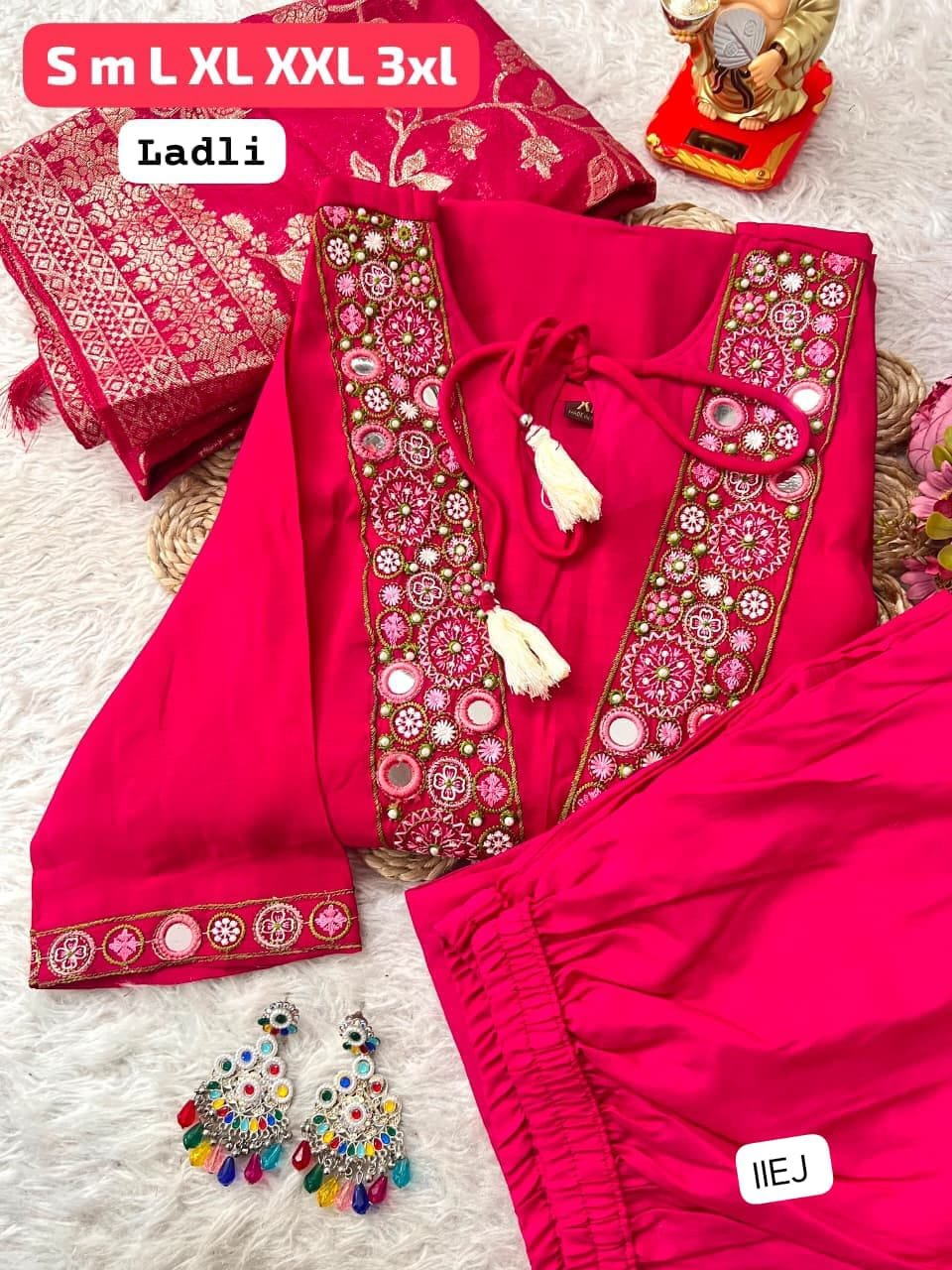 Add grace and elegance to your wardrobe with the beautiful LADLI designer suit set - Image 2