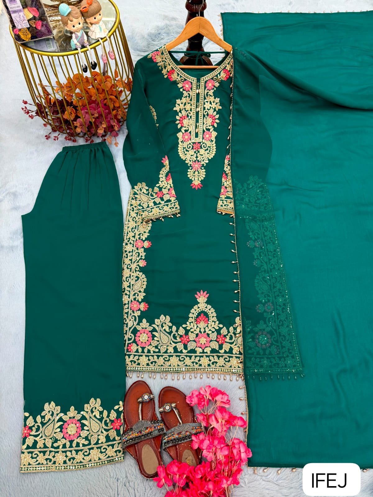 Đěsigner Party Wear Look Pur Heavy Faux Georgette Top Plazzo & Dupatta Set - Image 2