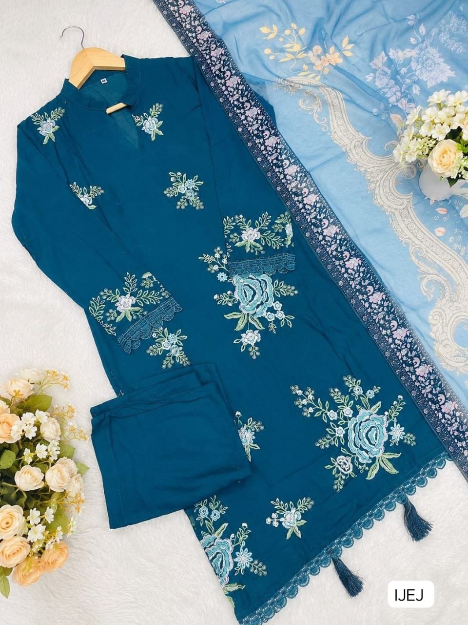 Today We are Launching Exclusively Readymade Pakistani Suits & Party Wear Collection . - Image 2