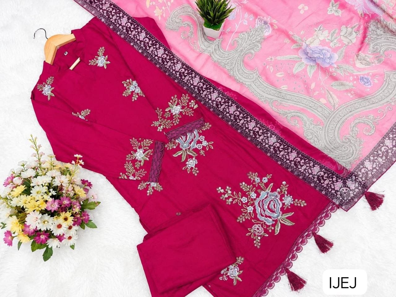 Today We are Launching Exclusively Readymade Pakistani Suits & Party Wear Collection . - Image 3