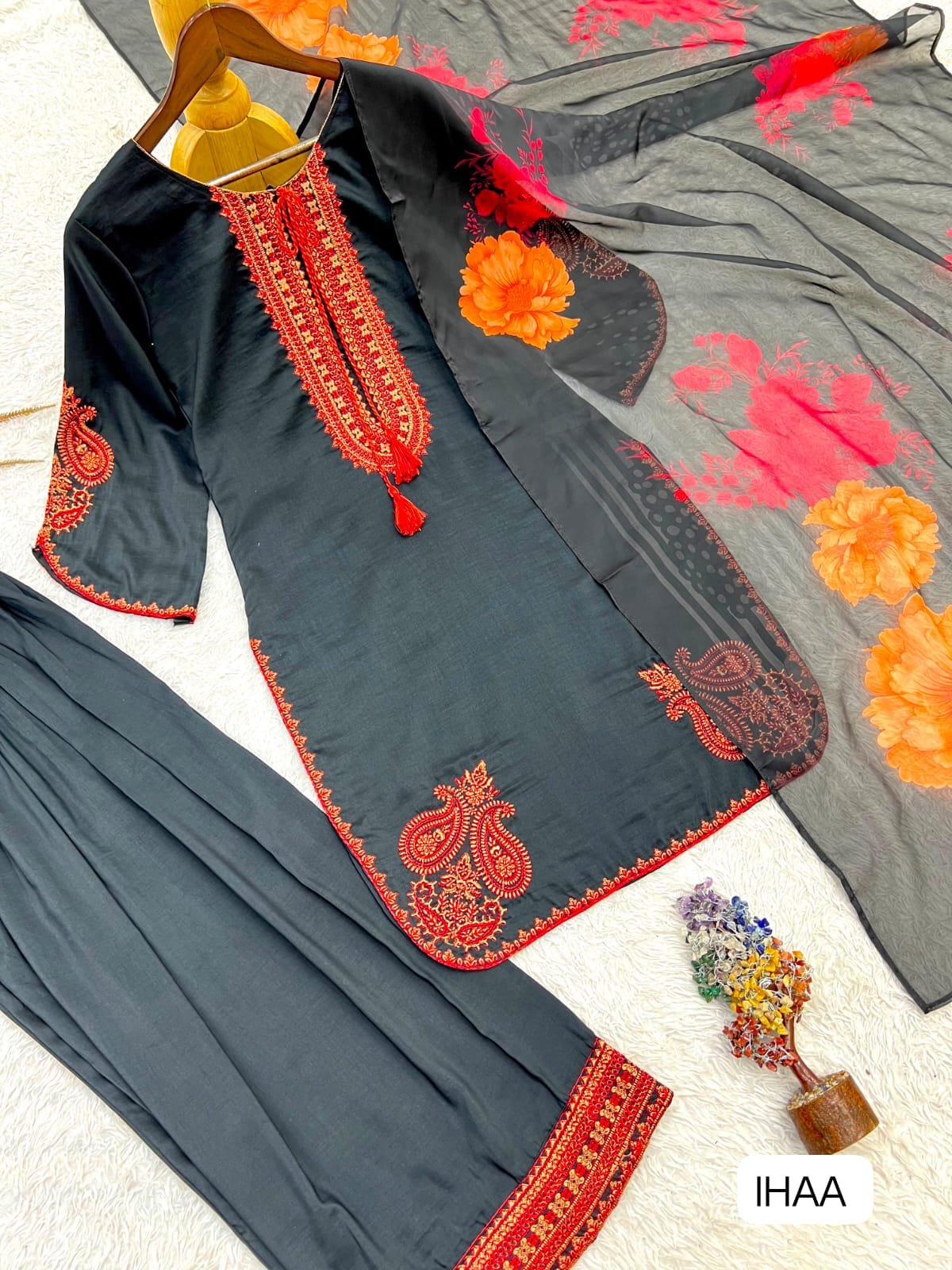 Launching New Fancy Design Pakistani Collection Farsi Salwar Kurta With Dupatta Set Fully Stitched Ready To Wear - Image 3