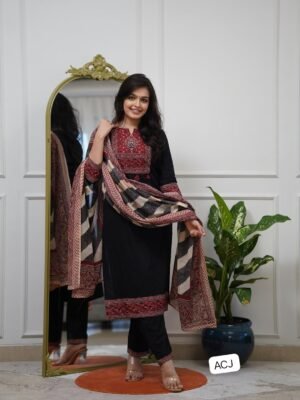 Đěsigner Ajarakh Print Daily Or Office Wear Look Ajarakh Pure Cotton Top With Pent & Dupatta Set