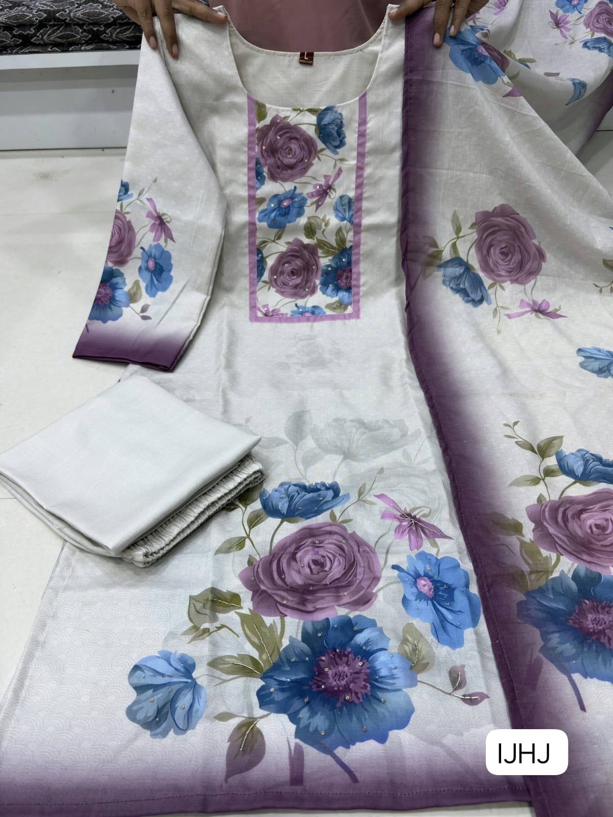 Launching New Designer Pure Lilan - Image 2
