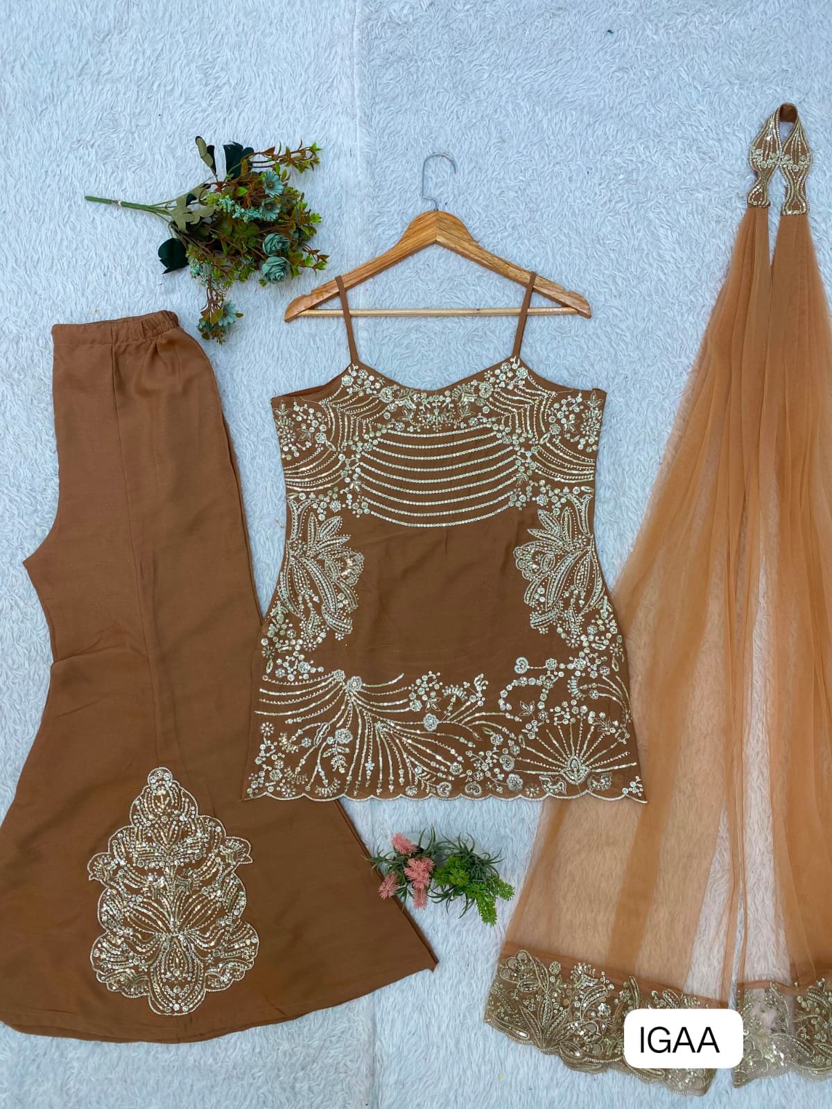 THIS FESTIVAL SEASON WEAR OUR BEAUTIFUL TOP ,PLAZZO AND BELT DUPATTA WITH SEQUENCE EMBROIDERED AND JARKAN WORKED - Image 2