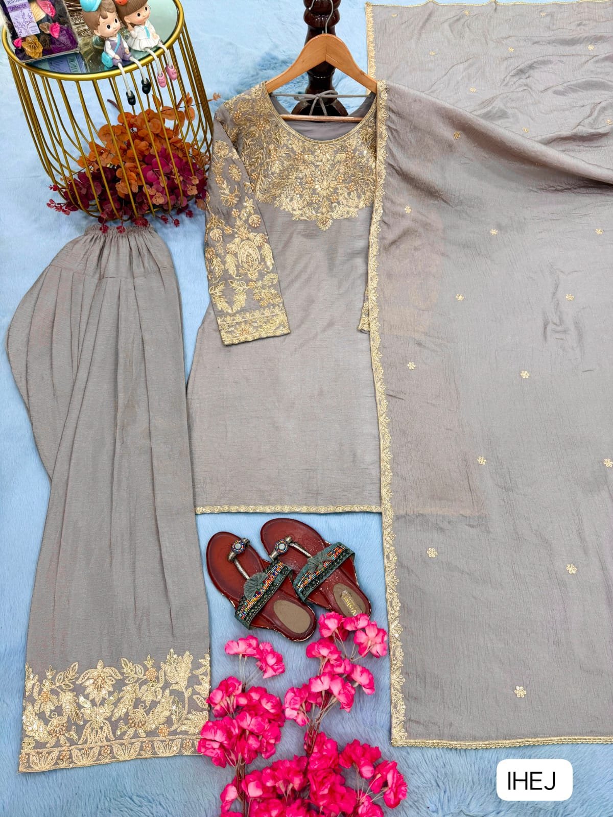 Đěsigner Party Wear Look Pur Chinon Silk Top & Farshi Palazzo With Dupatta set - Image 2