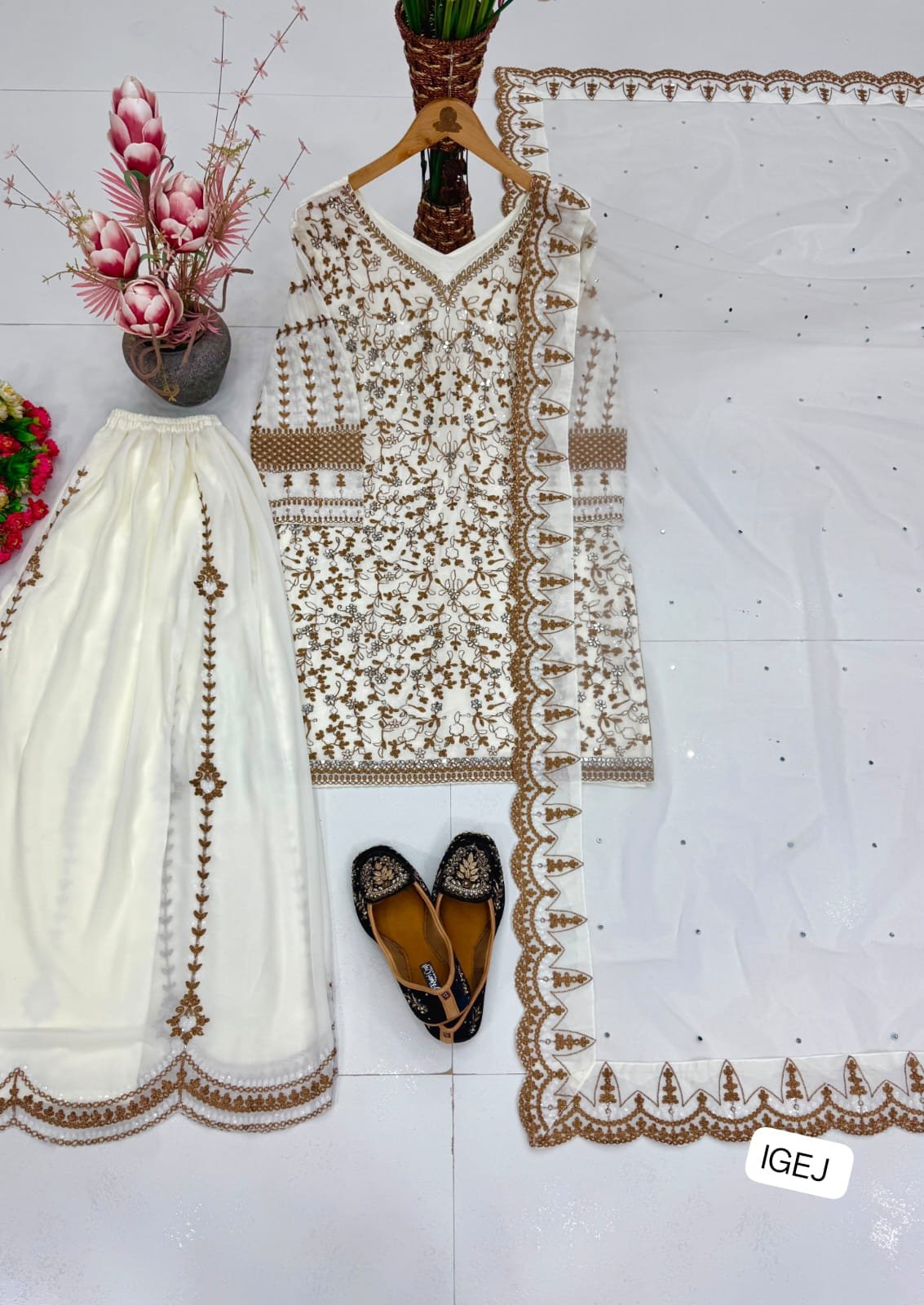 NEW DESIGNER HEAVY EMBROIDERY CHINE SEQUENCE WORK 3 PIS SUIT SET - Image 2
