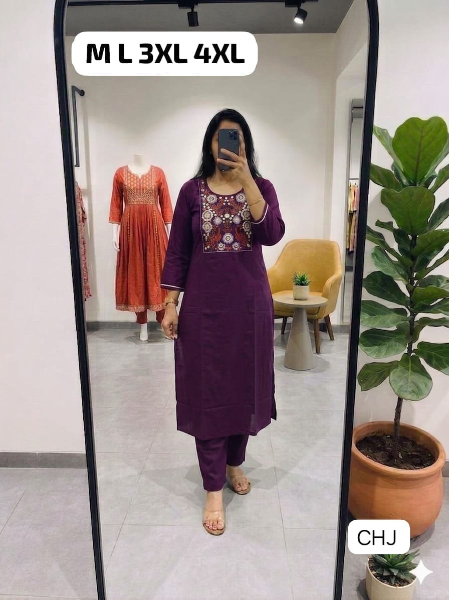 PURE HEAVY DHABU COTTON KURTI WITH PANT - Image 3