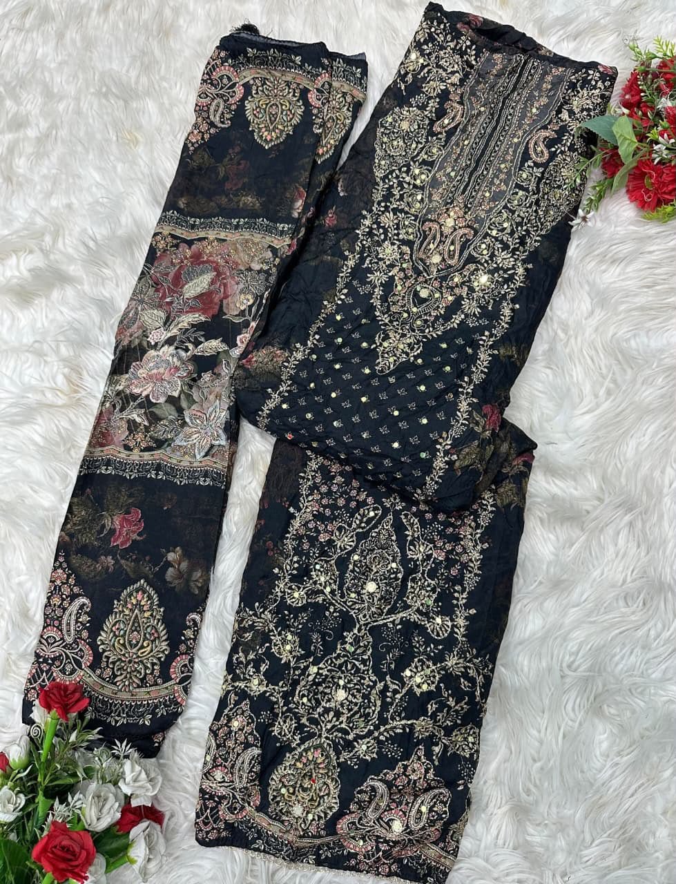 Top Pure viscous Maslin digital print with aari and hand work - Image 4