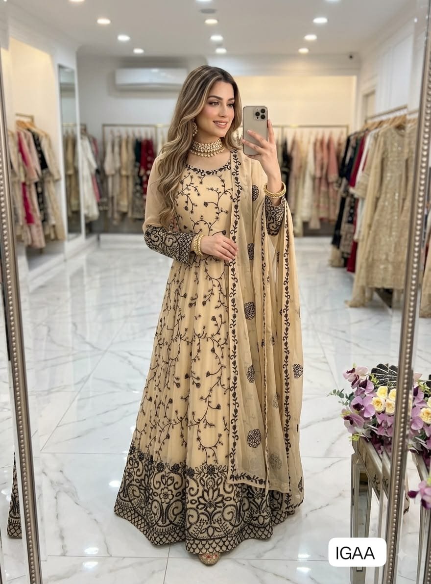 Launching New Design Trending Fox Georgette Gwon & Pent & dupatta Reddy To Wear Look Designe