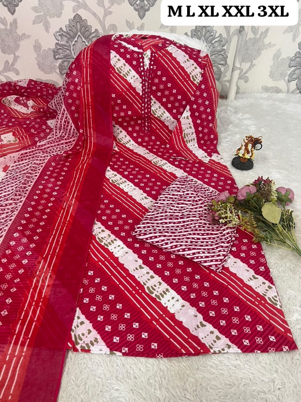 Get ready to look stunning this festive season with our beautiful, traditional Lehriya & Bandhani Dress Material Set - Image 2
