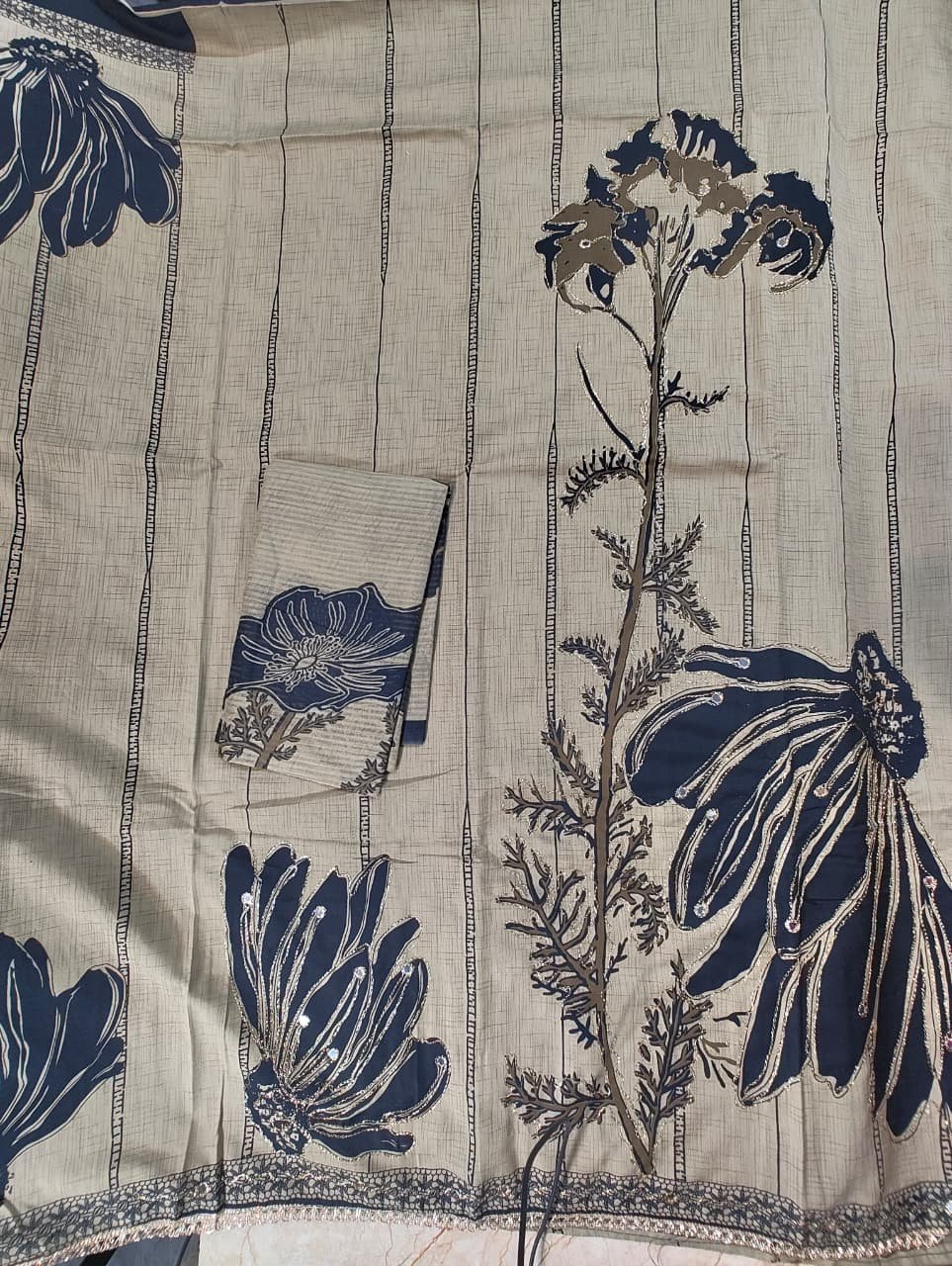 Razzo Reyon Cotton Collection With Aari Handwork - Image 2