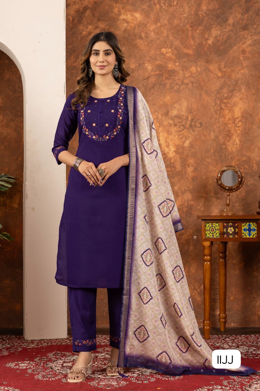 Kurti Multi Embroidery Thread With Hand Work - Image 3