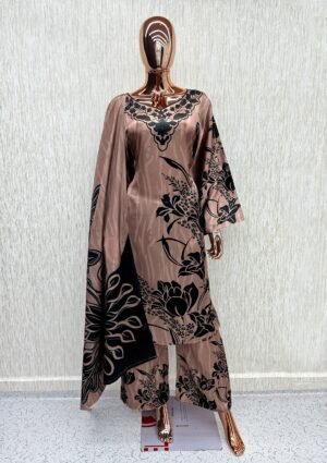 Alternative view of Celebrity inspired designers dress in affordable rate
