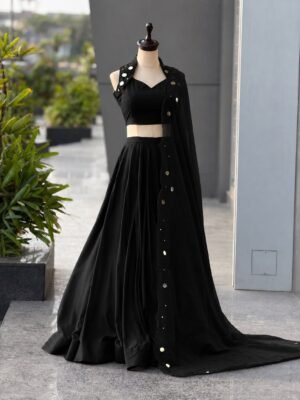 Alternative view of You gonna love elegance with Modern touch ,Here we Presenting Exclusive Navratri special Lehnga choli Real shoot Design