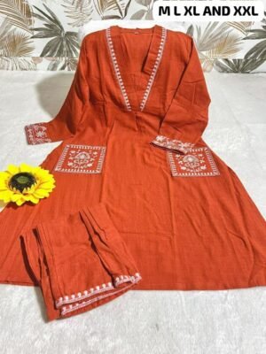 Alternative view of Top With Cotton With Embroidery and Lace Work