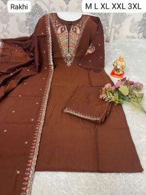 Alternative view of Looking for the perfect royal look this festive season? Your search ends here! Step into every celebration looking effortlessly elegant in our premium ethnic collection.