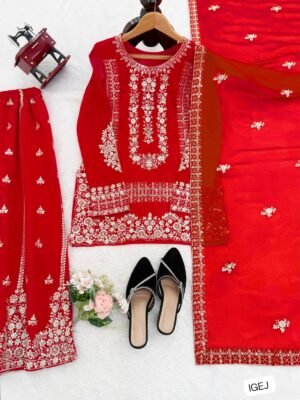Alternative view of Blooming Georgette  Crafted in Classy Tones with Premium Fabric & Detailing
