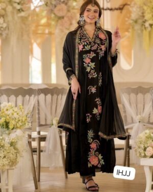 WOMEN FOX BLOOMING GEORGETTE EMBROIDERED KURTA SET'S