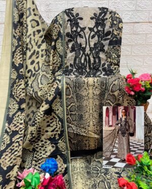 Alternative view of Top pure cotton print with exclusive patch embroidery
